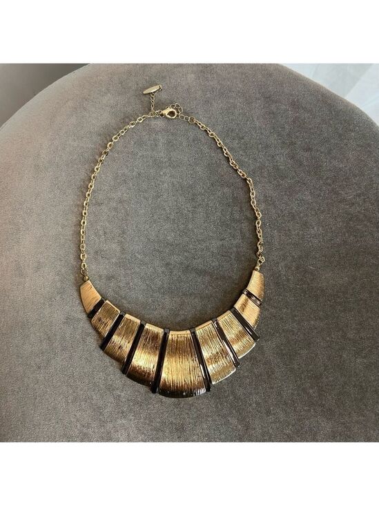 Peter Nygard Jewelry - Nygard brushed gold curvy piano Cleopatra statement necklace